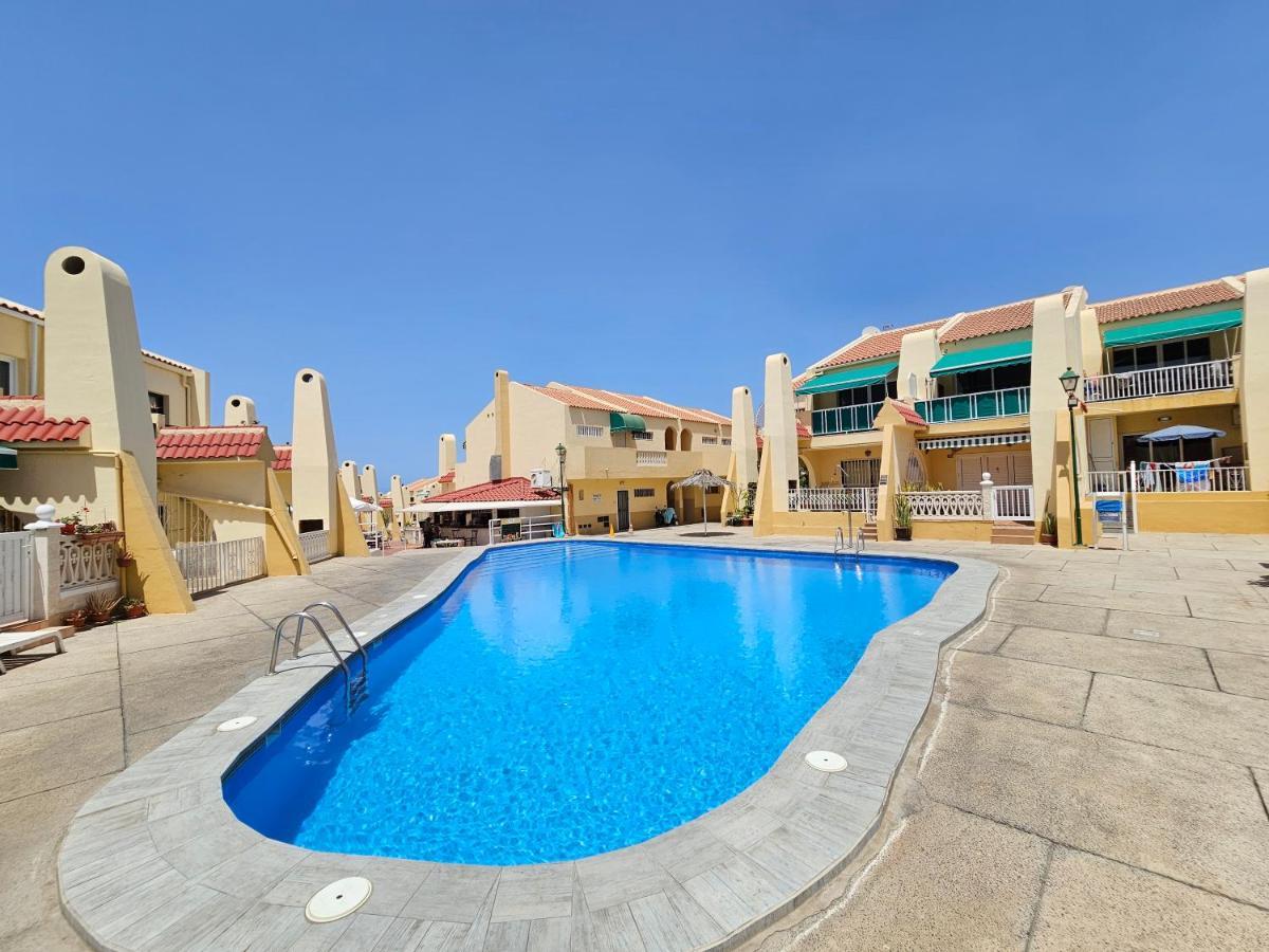Beach & Refreshing Pool Holidays Air-Conditioning , Costa Adeje المظهر الخارجي الصورة