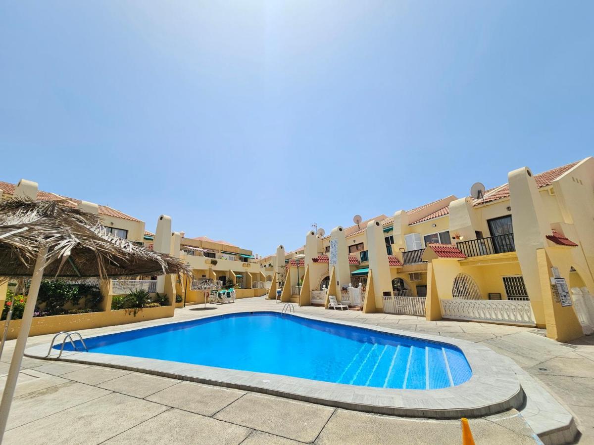 Beach & Refreshing Pool Holidays Air-Conditioning , Costa Adeje المظهر الخارجي الصورة